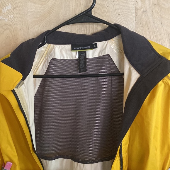 Novara Women's Cycling Jacket. Nylon Lightweight. Size L - Picture 6 of 7